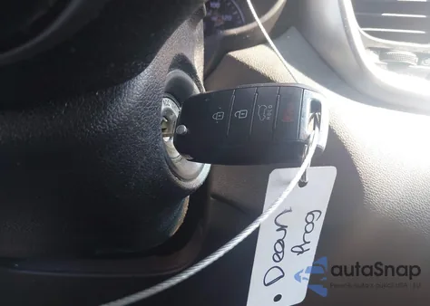 2019 Kia Sorento 2.4L L из США, поврежденный, VIN 5XYPG4A39KG604444